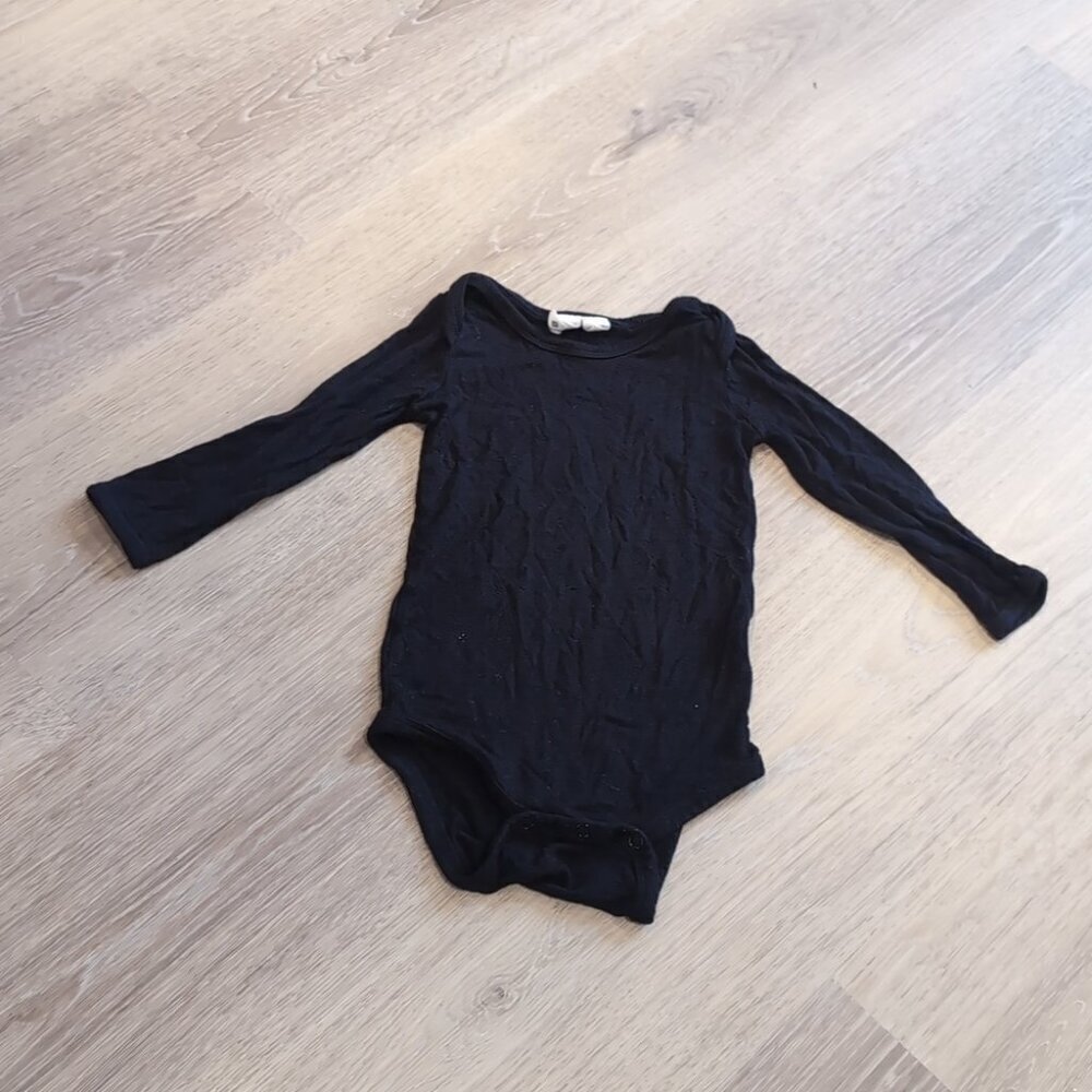 Kyte baby bodysuit black